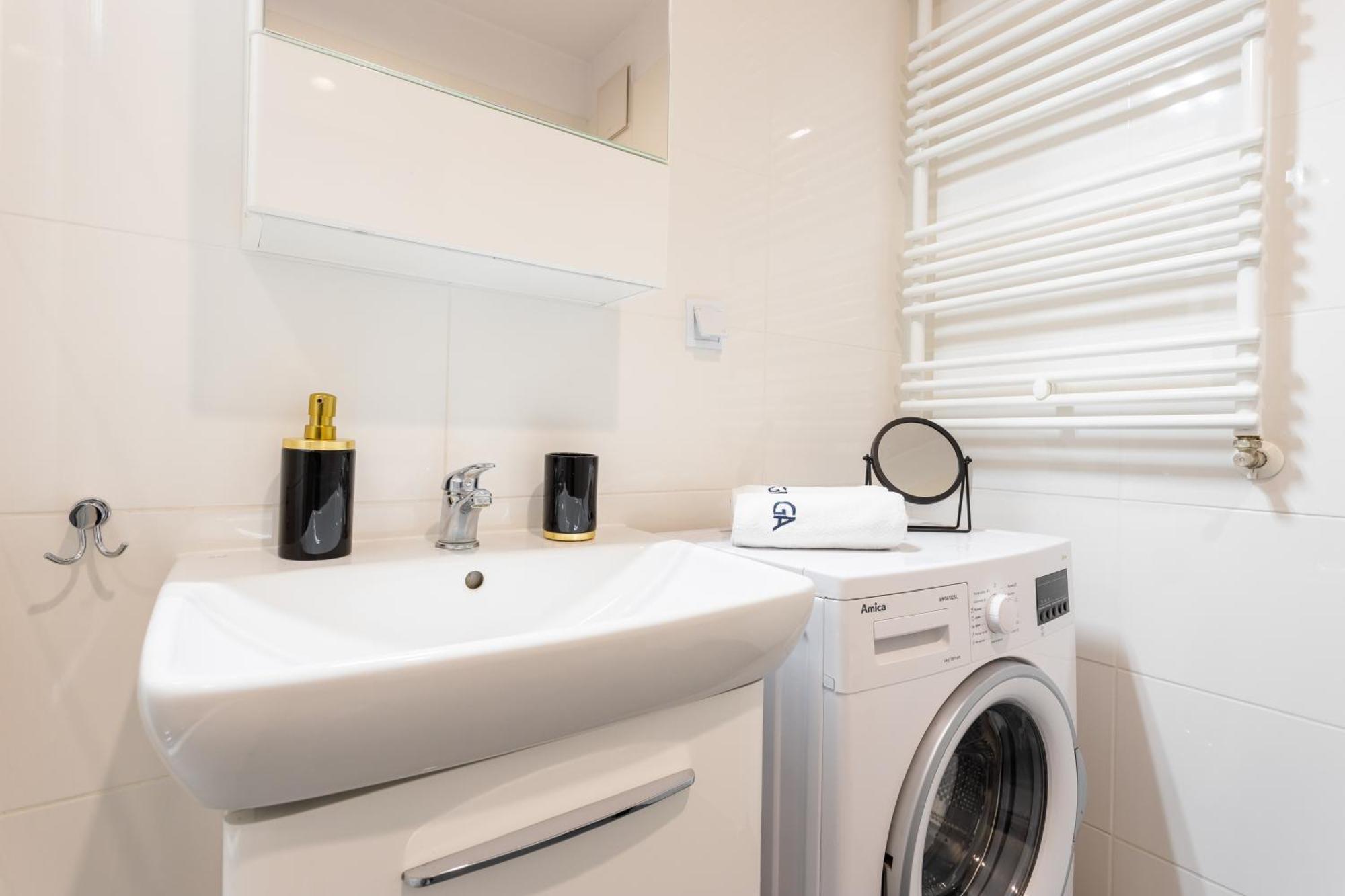 Urban Chic - Pereca - Rondo Onz - Luxury Warsaw Stays - 14 People Exteriör bild
