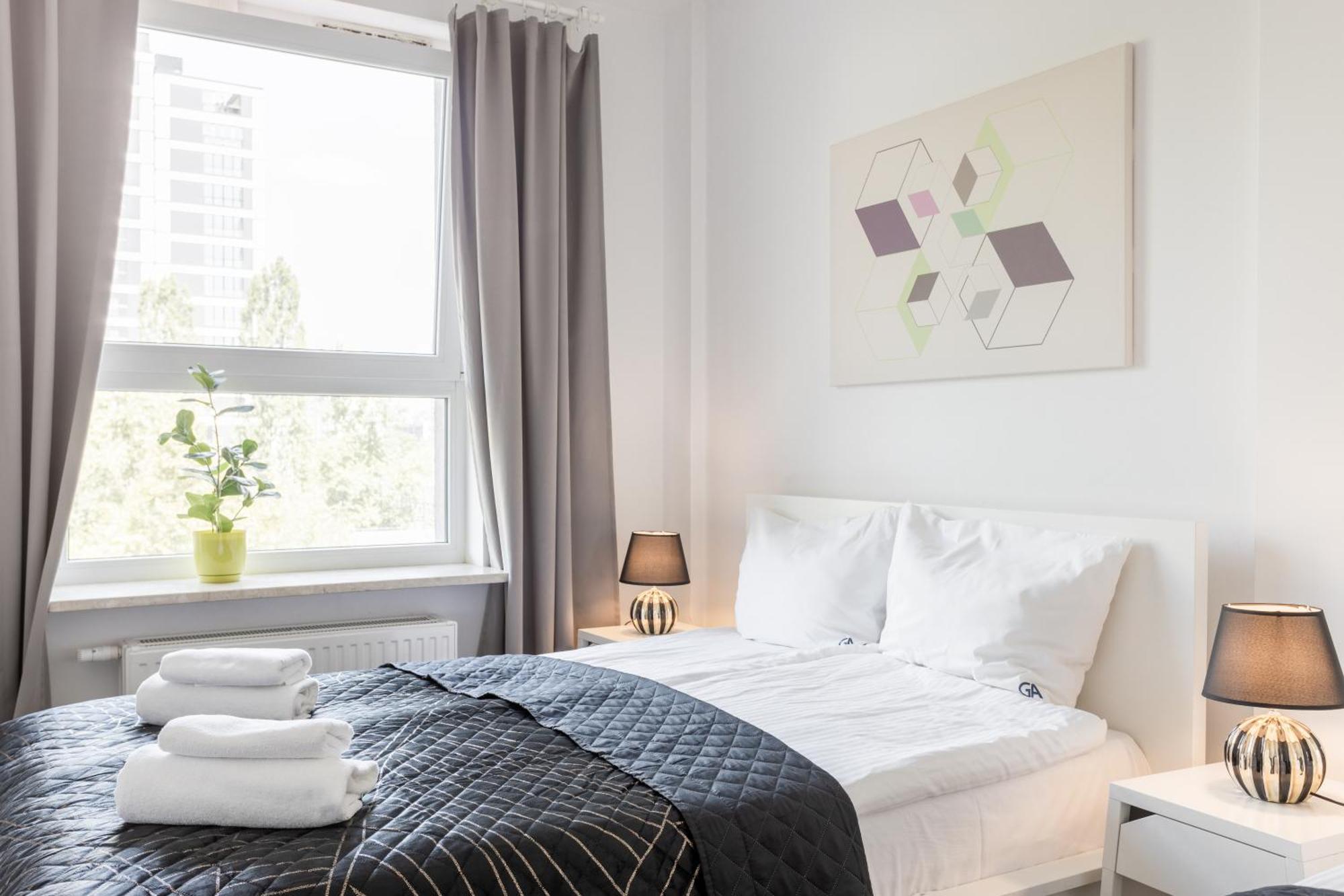 Urban Chic - Pereca - Rondo Onz - Luxury Warsaw Stays - 14 People Exteriör bild